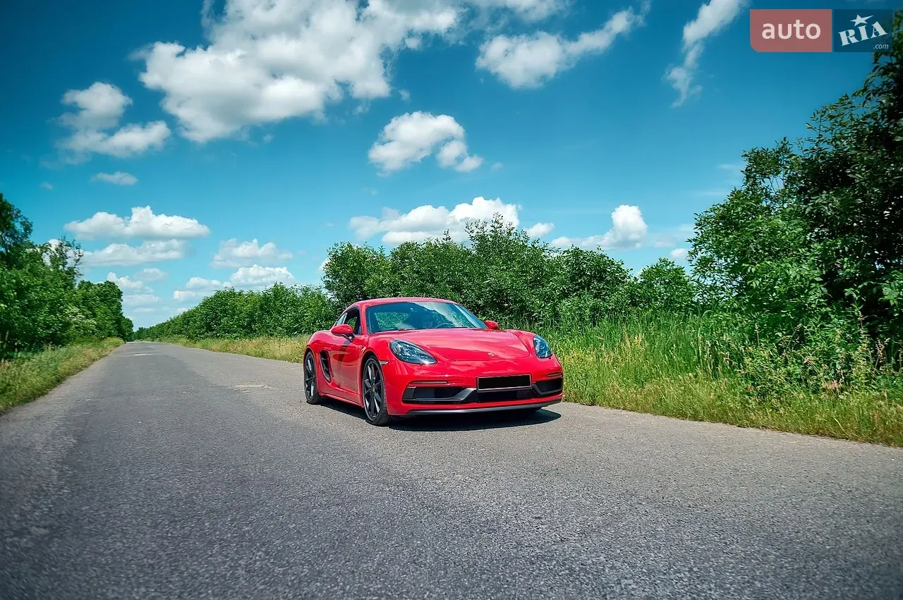Porsche Cayman 2018 photo 2