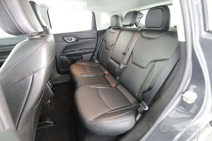 Jeep Compass 2025 photo 3