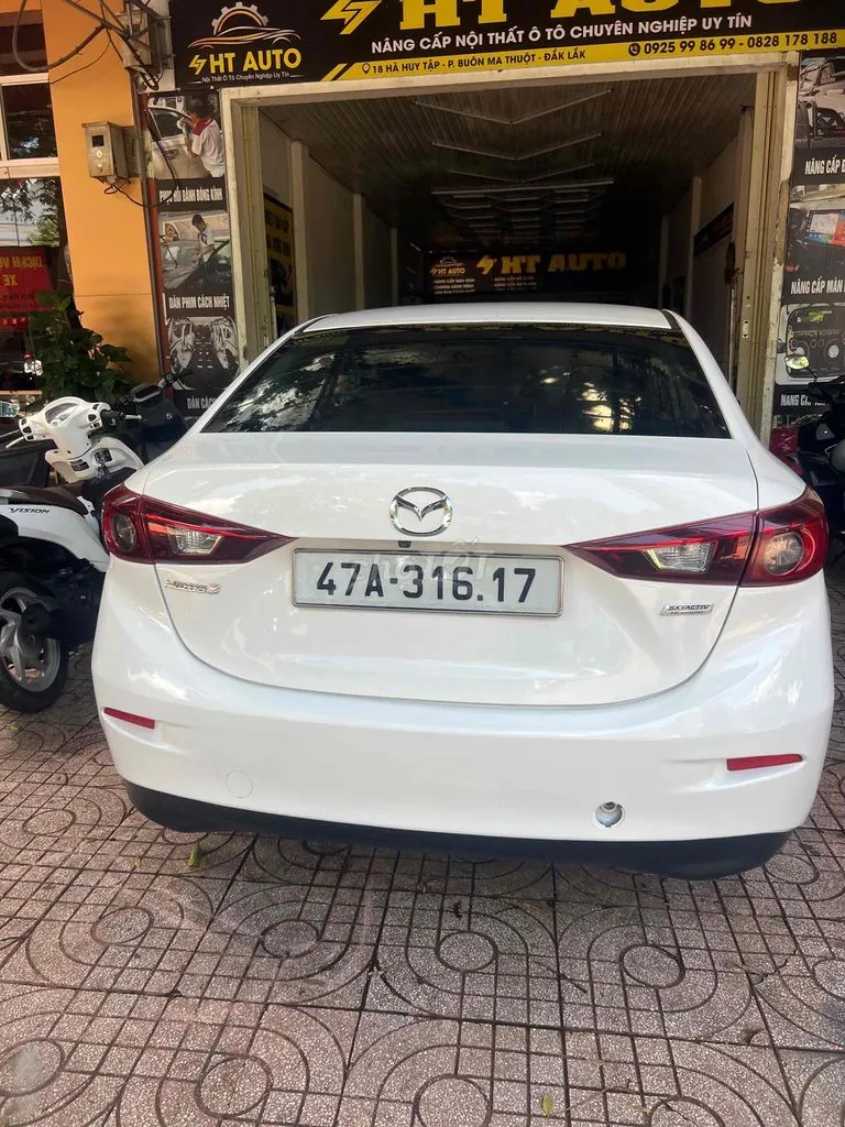 Mazda 3 2015 photo 2