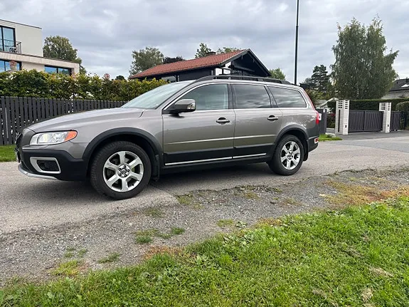 Volvo Xc70 2011 photo 2