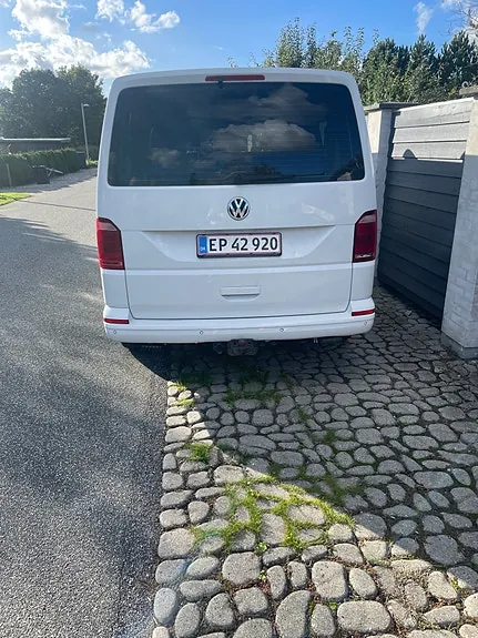 Volkswagen Caravelle 2012 photo 2