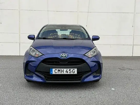 Toyota Yaris 2021 photo 2