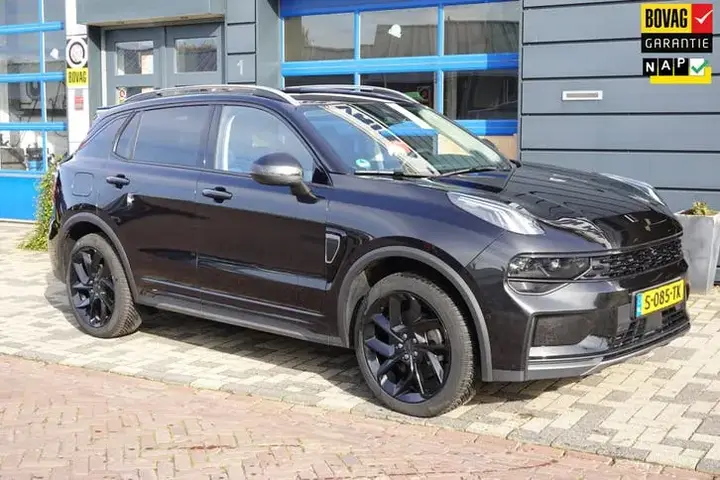 Lynk & Co 01