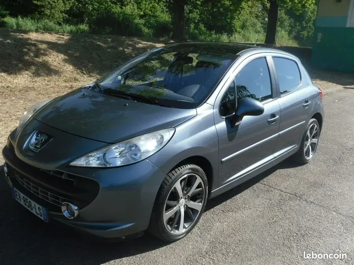 Peugeot 207 2007 photo 5