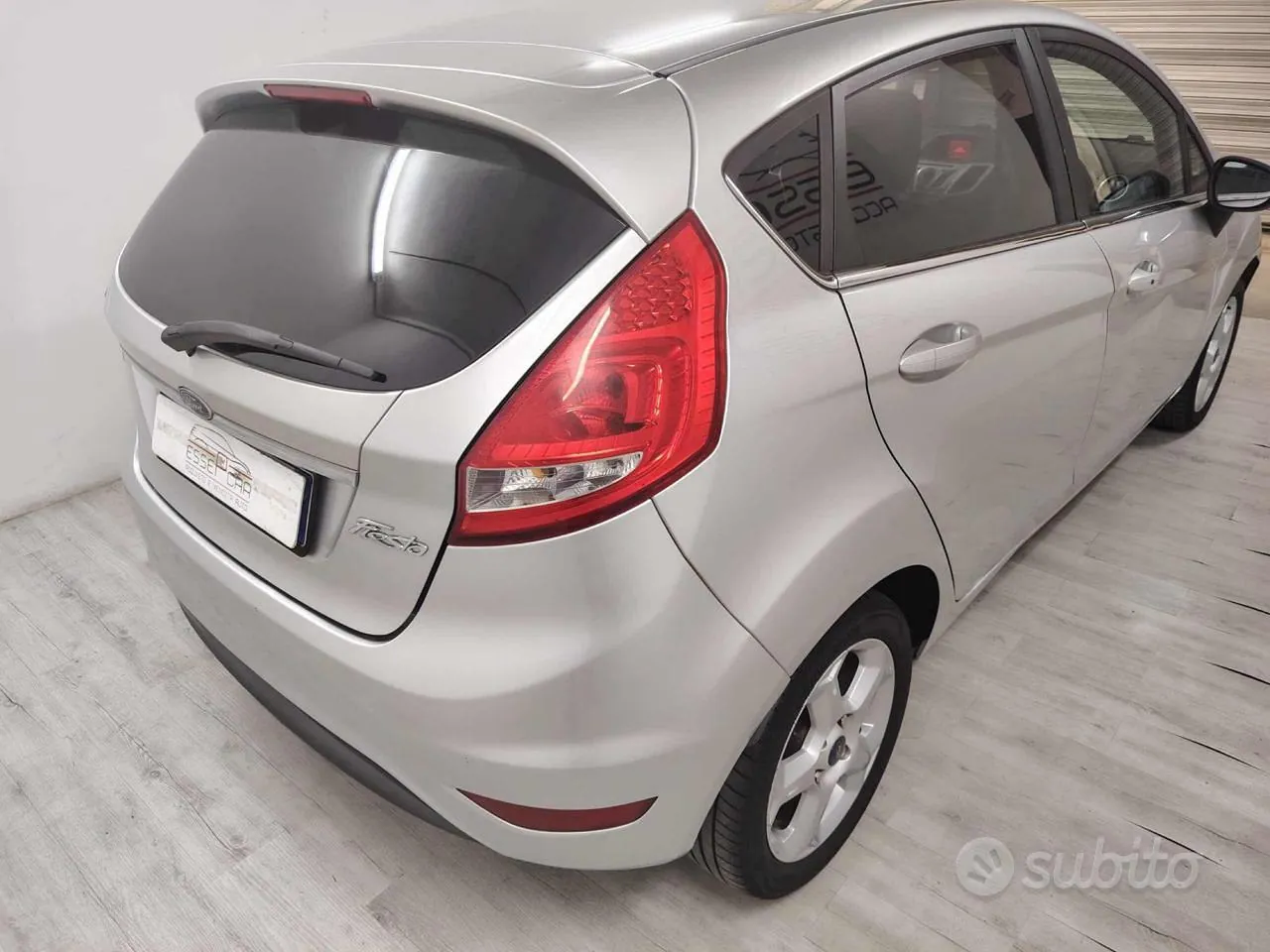 Ford Fiesta 2010 photo 3