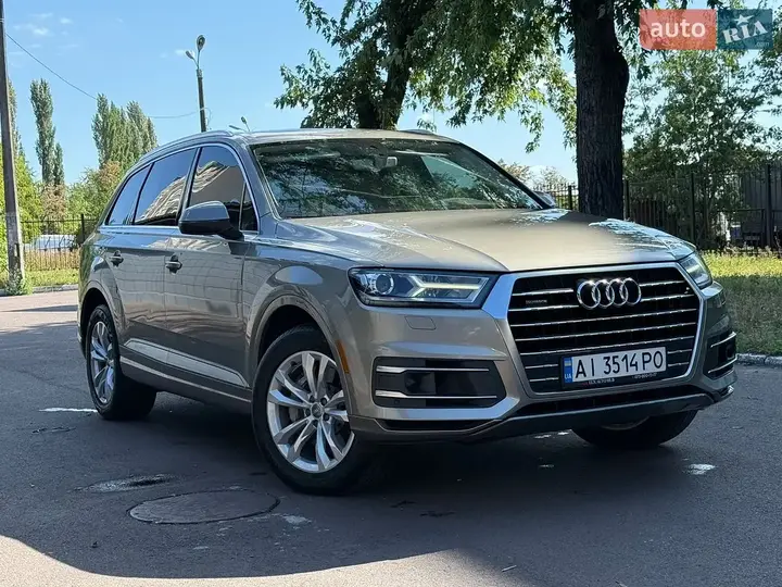 Audi Q7 2016 photo 2