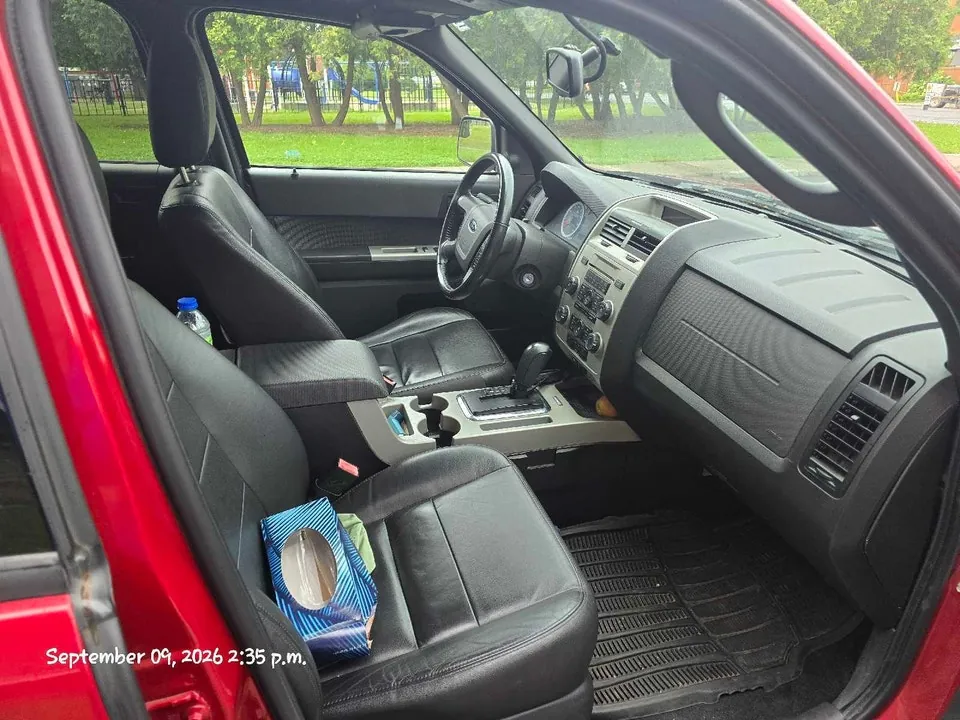 Ford Escape 2011 photo 5