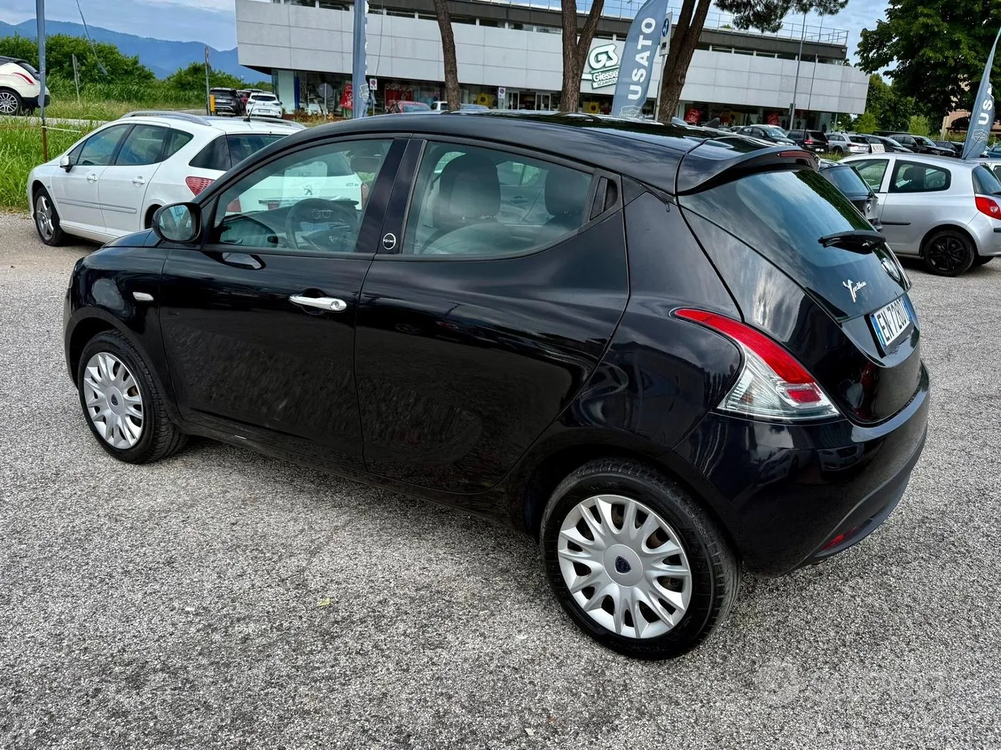 Lancia Ypsilon 2012 photo 4