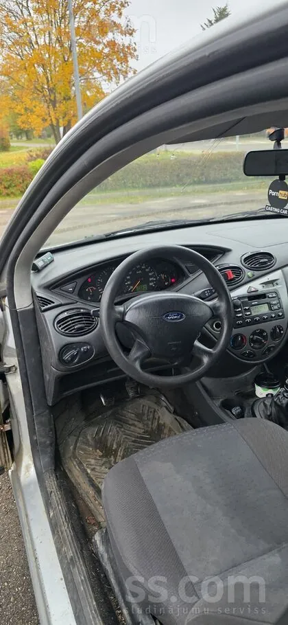 Ford Focus 2003 photo 2