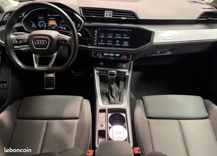 Audi Q3 2021 photo 3