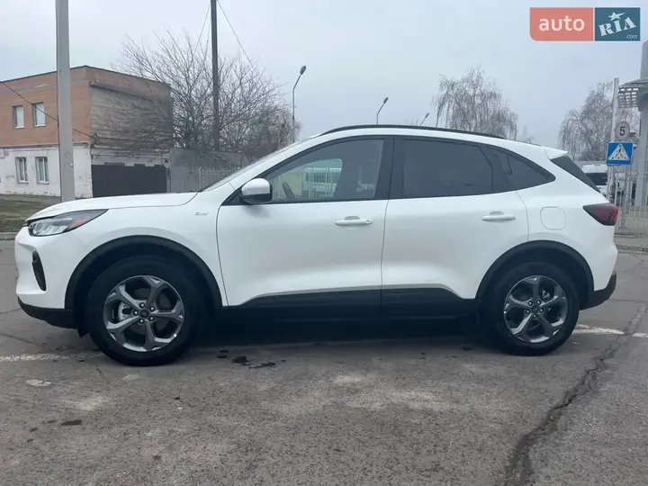 Ford Escape 2024 photo 4