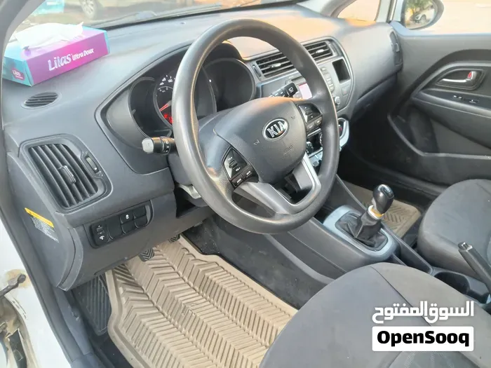 Kia Rio 2014 photo 2