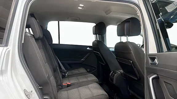 Volkswagen Touran 2017 photo 5