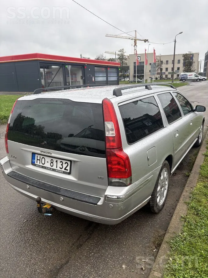 Volvo V70 2004 photo 3