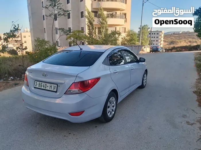 Hyundai Accent 2017 photo 2