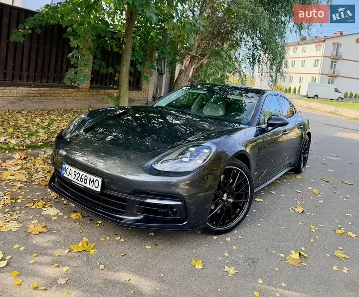 Porsche Panamera 2018 photo 3
