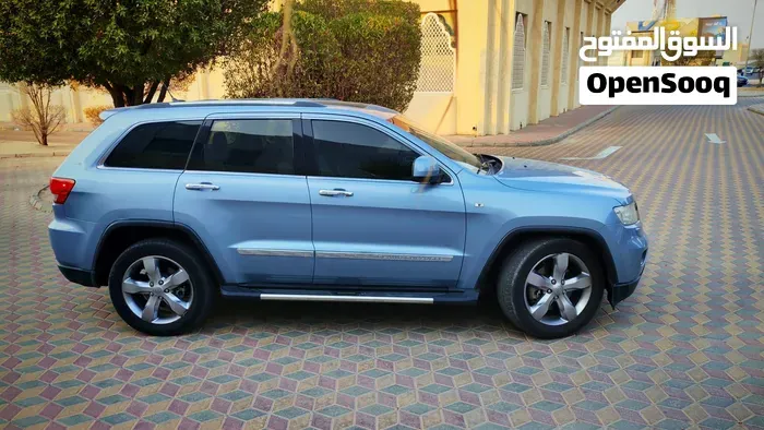 Jeep Grand Cherokee 2013 photo 3