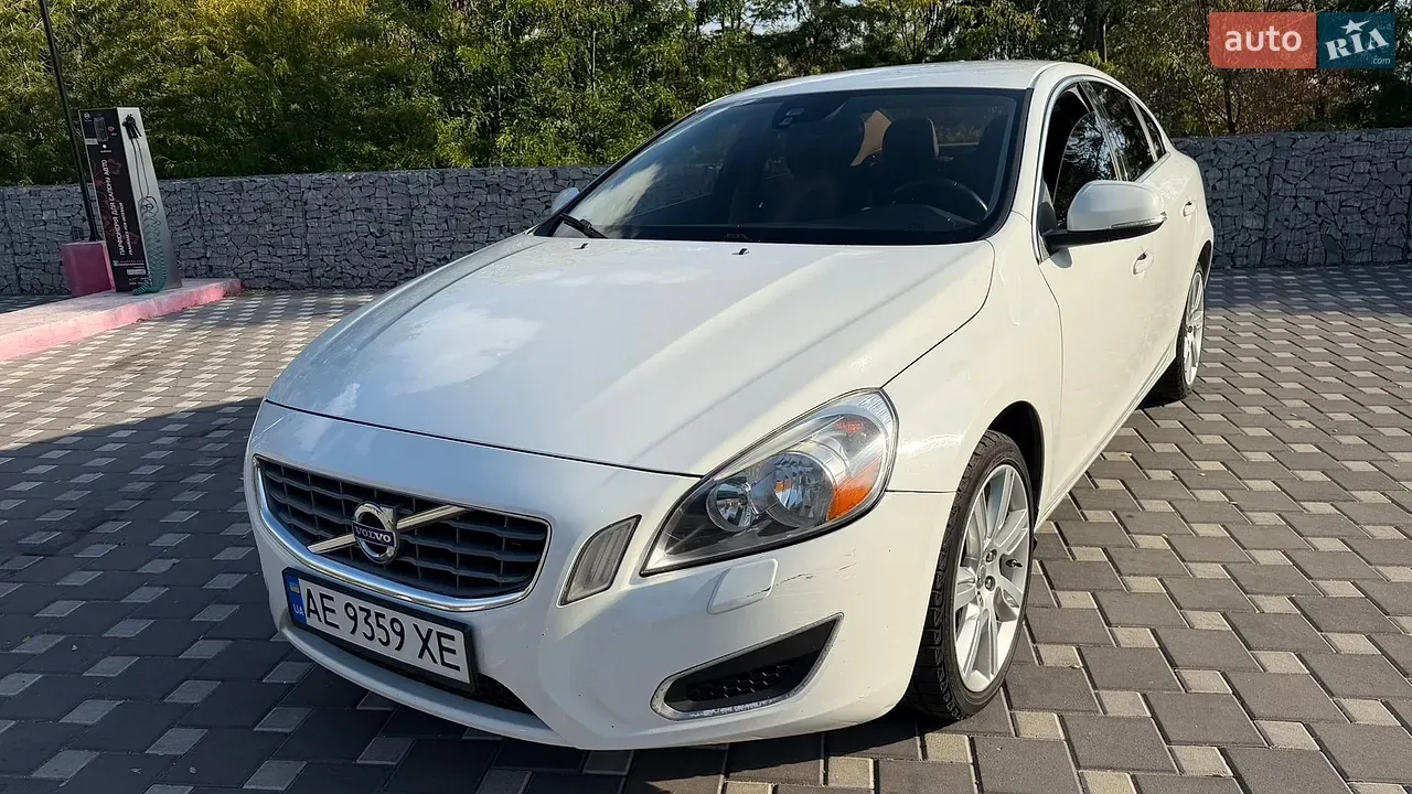 Volvo S60 2013 photo 5