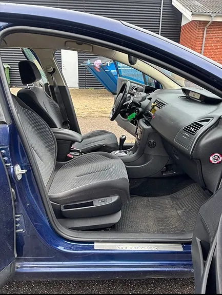 Citroen C4 2008 photo 4