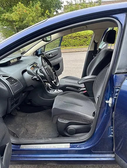 Citroen C4 2008 photo 3