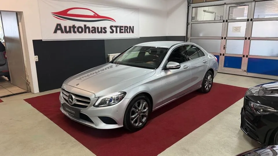 Mercedes-Benz C 180