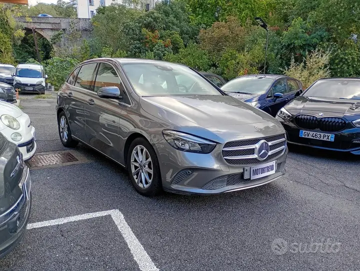 Mercedes-Benz B 180 2019 photo 3