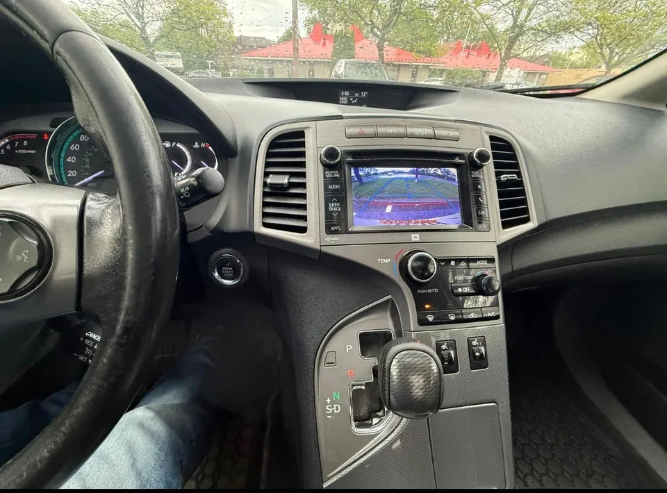 Toyota Venza 2013 photo 2