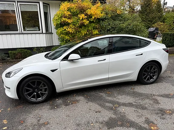 Tesla Model 3 2021 photo 3