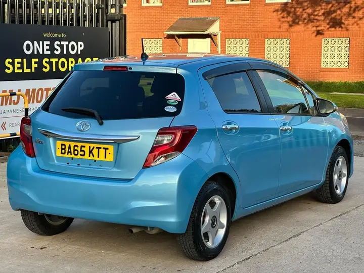 Toyota Yaris 2016 photo 3