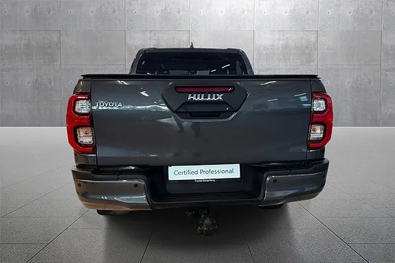 Toyota Hilux 2023 photo 4