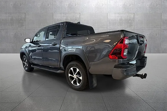 Toyota Hilux 2023 photo 3