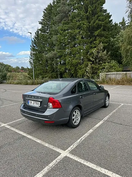 Volvo S40 2012 photo 3