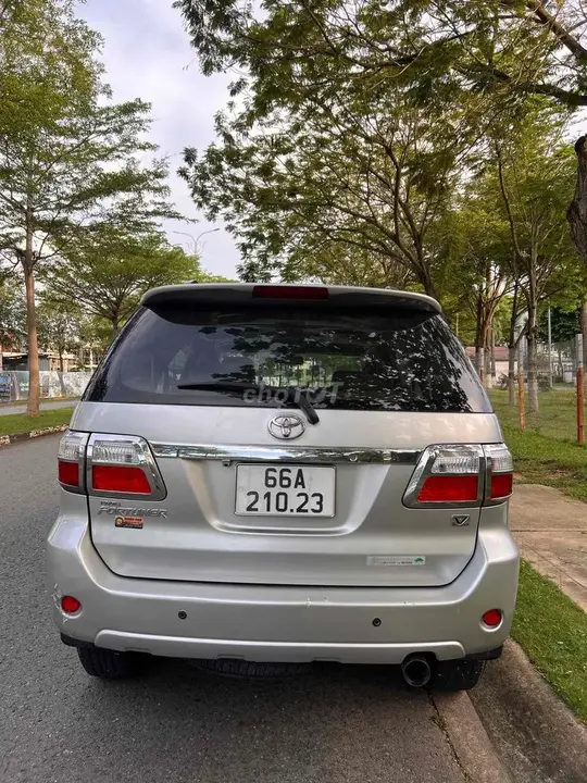 Toyota Fortuner 2009 photo 2