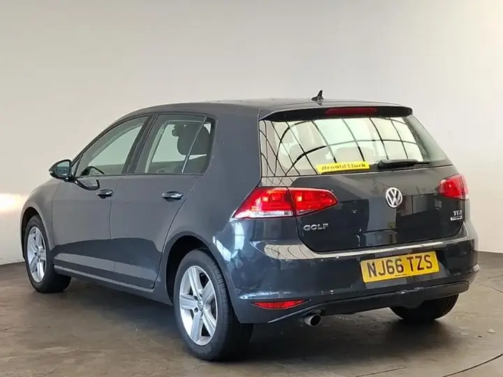 Volkswagen Golf 2016 photo 2