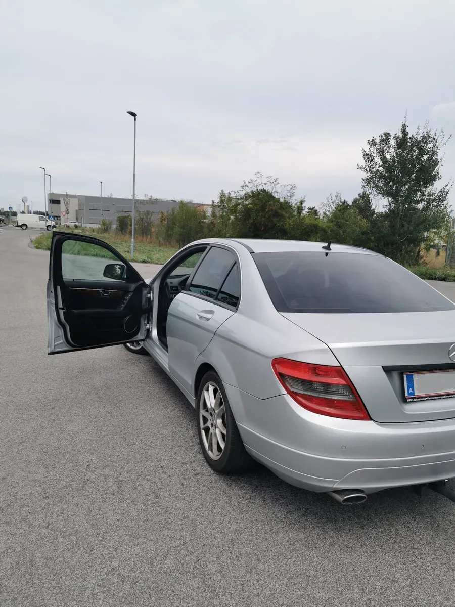 Mercedes-Benz C-Class 2007 photo 3