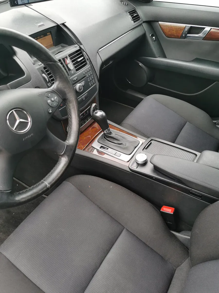 Mercedes-Benz C-Class 2007 photo 2