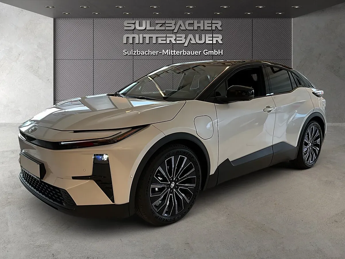 Toyota C-Hr photo 2