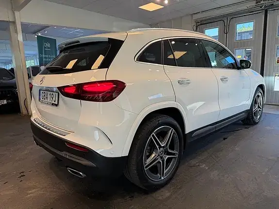 Mercedes-Benz Gla200 2024 photo 4