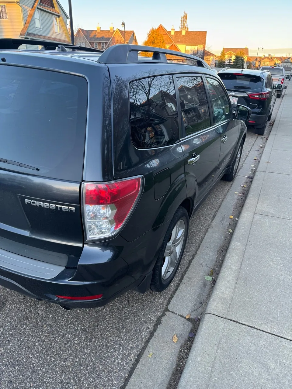 Subaru Forester 2010 photo 2