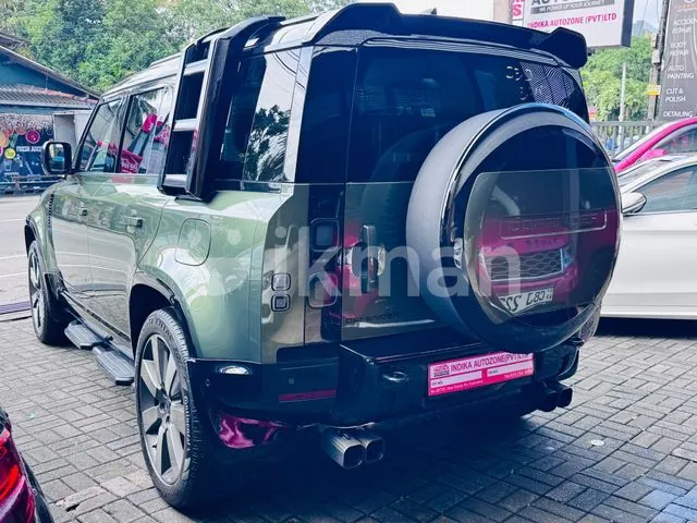Land Rover Defender 2026 photo 4