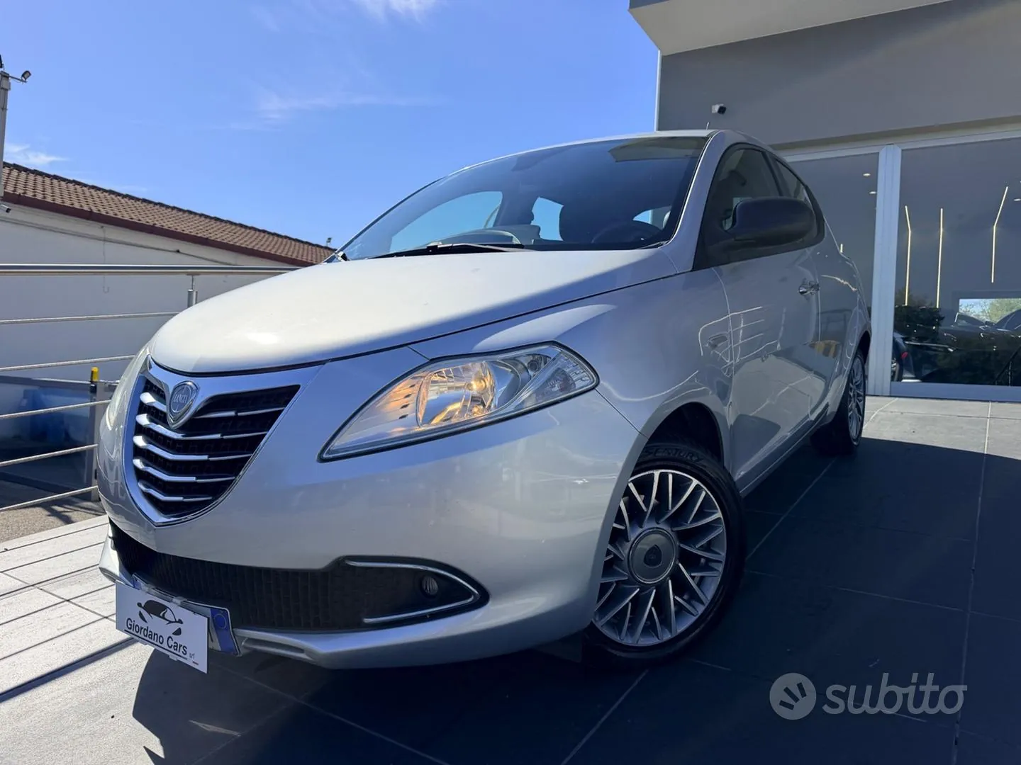 Lancia Ypsilon