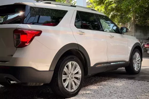 Ford Explorer 2022 photo 3