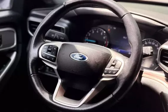 Ford Explorer 2022 photo 4