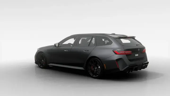 BMW M5 2027 photo 2