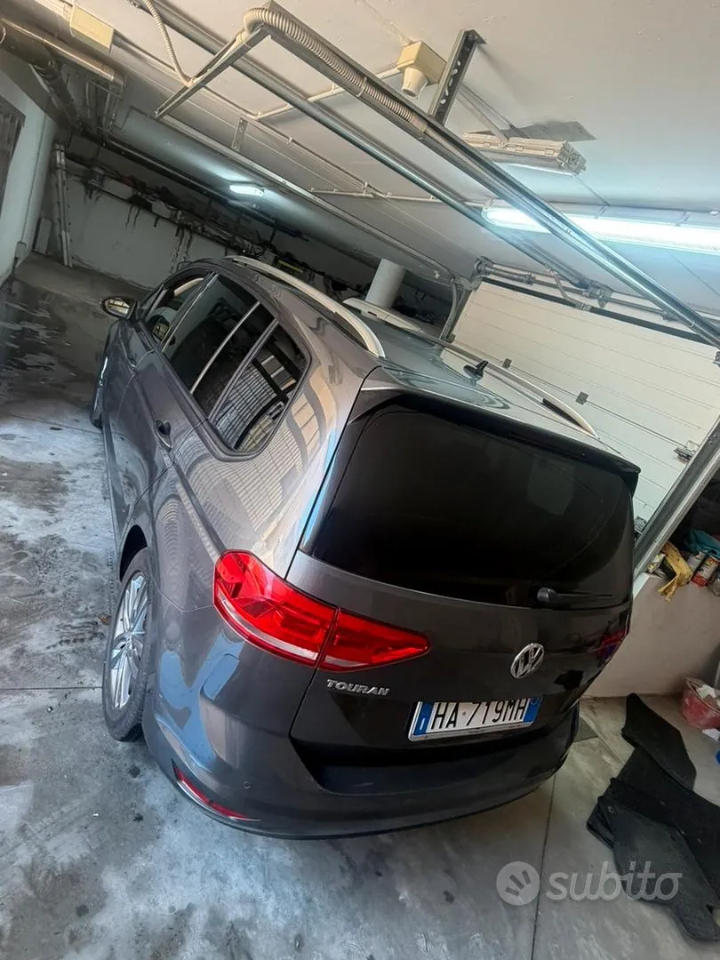 Volkswagen Touran 2025 photo 3