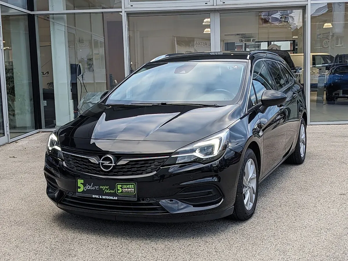 Opel Astra 2021 photo 2