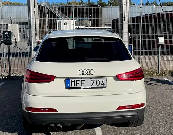 Audi Q3 2012 photo 5