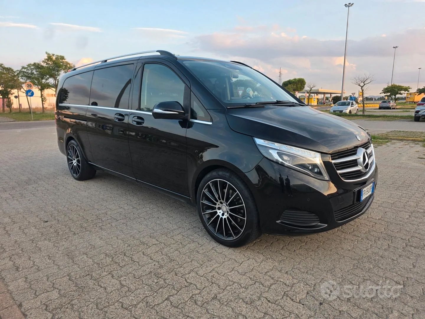 Mercedes-Benz V 250 D 2018 photo 2