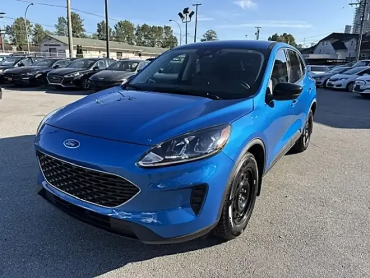 Ford Escape 2021 photo 3