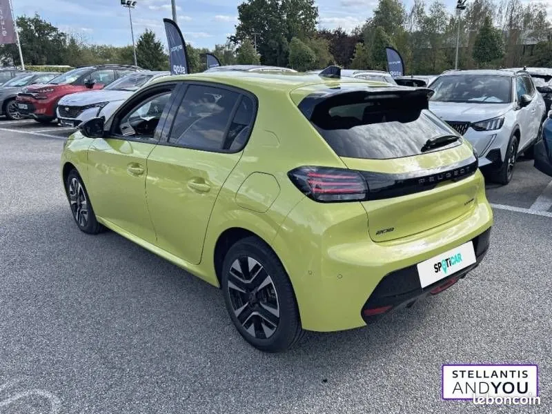 Peugeot 208 2025 photo 3